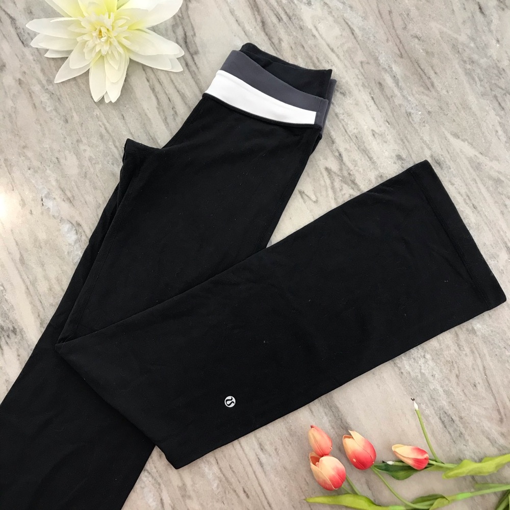 Lululemon black yoga pants - wide ankle
